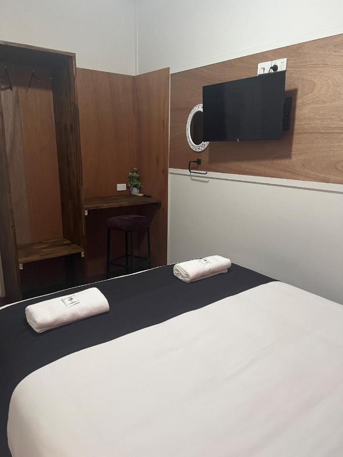 Gin Gin Budget Accommodation Exterior foto